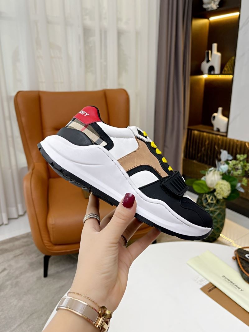 Burberry Low Shoes